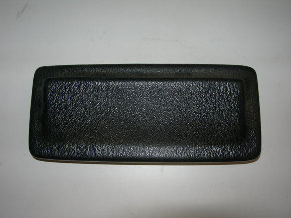 Cover, Trim - Radio Cooling - Black - Vantage